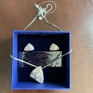 Swarovski earrings and necklace set